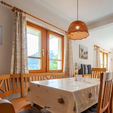 Pantke Apartment Lax